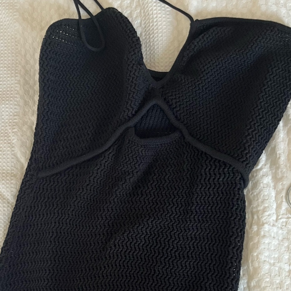 Reformation Venete Dress in Black - Picture 4 of 6